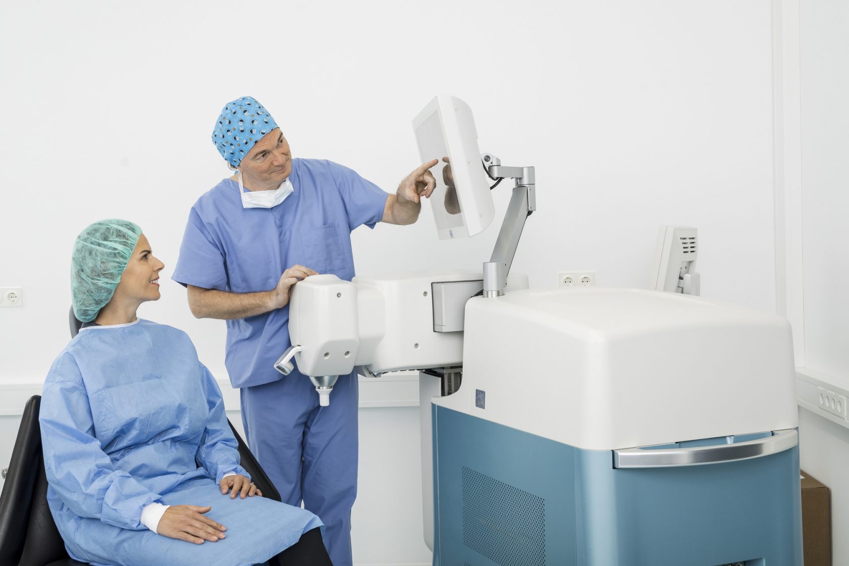 OCURA Augenheilkunde Koeln - Vorbereitung Grauer Star Operation